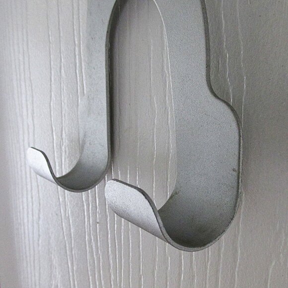 Over The Door Multi-Purpose Hanger - Picture 4 of 8